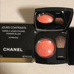 CHANEL Joues Contraste Blush - Frivole Coral